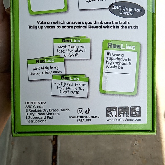 RealLies card game - Picture 4 of 4